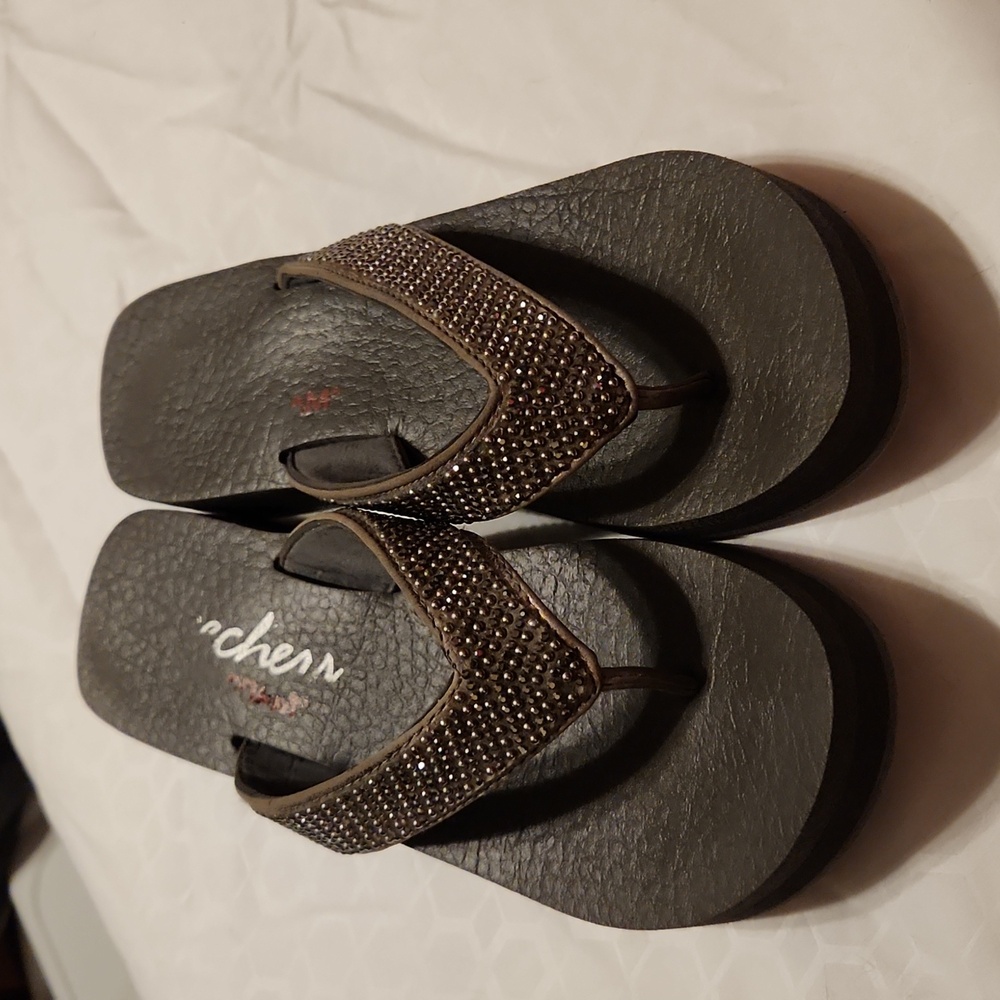 Skechers wedge with bling size 8